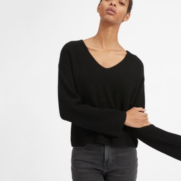 Everlane Sweaters - Everlane Cashmere Rib V-Neck - Black - Size S - Great Condition